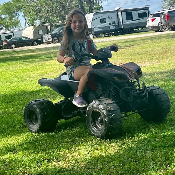 Meet your Posher, Brittany - Picture 7 of 15